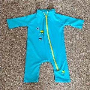 Sun Protection for infant size 6-12 mos